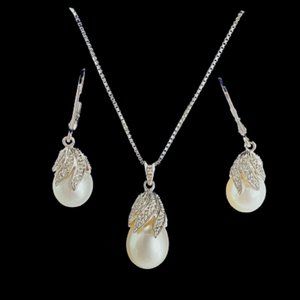 Ridge Pearl/Opaque Cultured Pearl Earring/Pendant Set CFWP Diamond Leaf